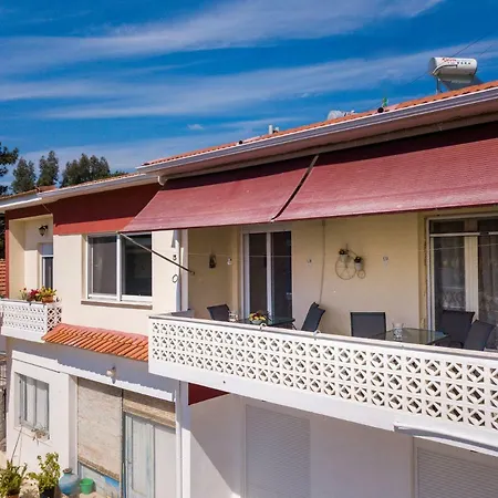 Malama S Beach House Potos
