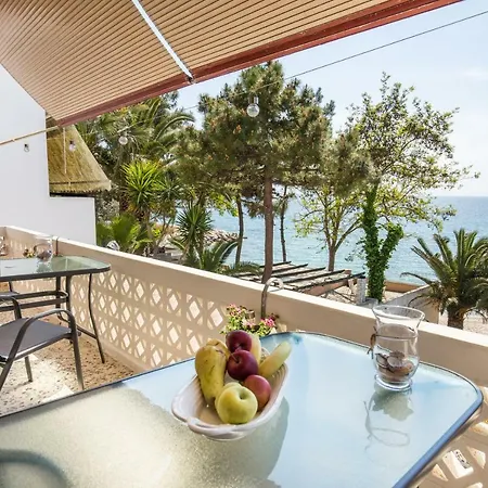 Malama S Beach House *
