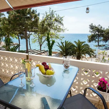 Malama S Beach House Appartamento Potos